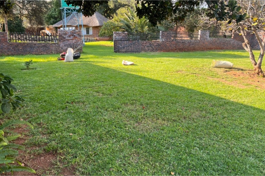 8 Bedroom Property for Sale in Broederstroom North West